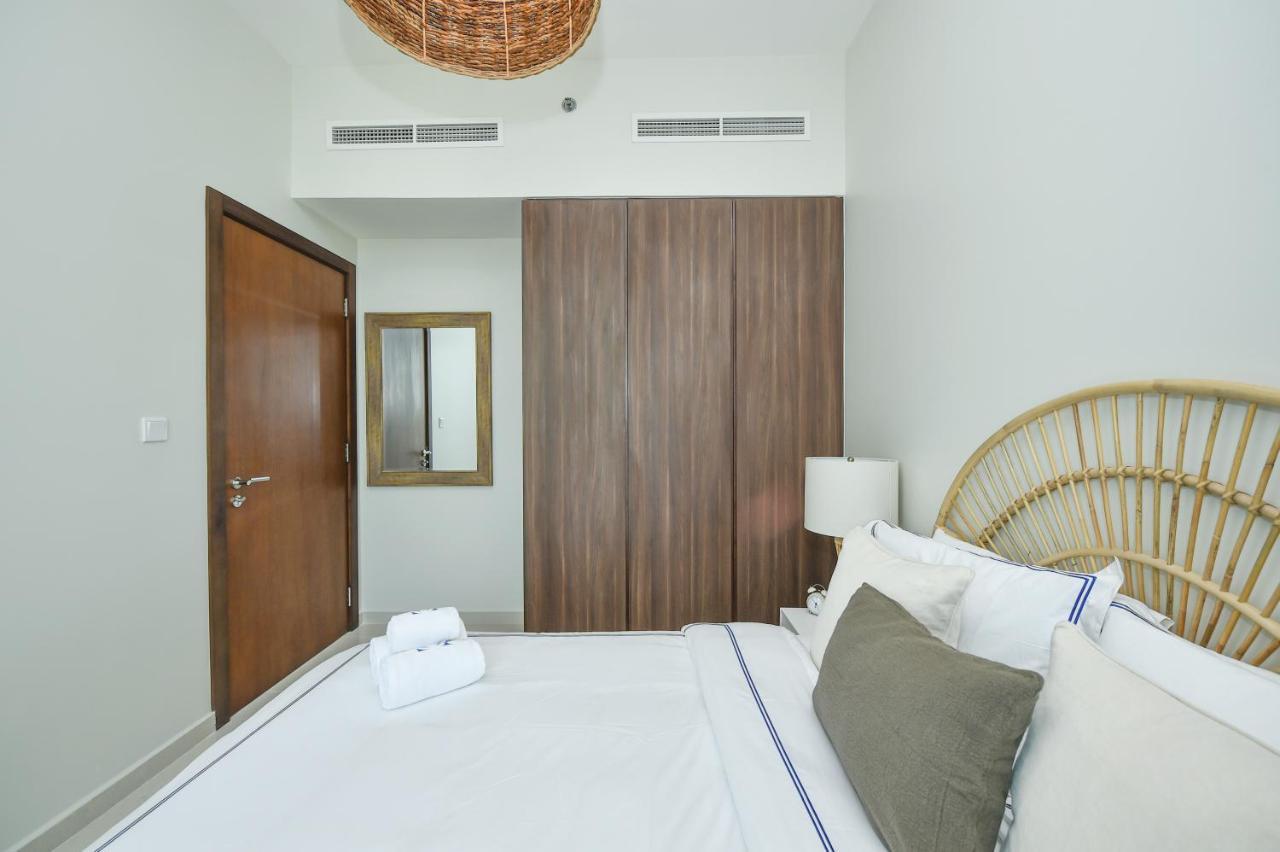Brand New Reva Residence 1 Bedrooms Apts - Business Bay Dubai Eksteriør billede